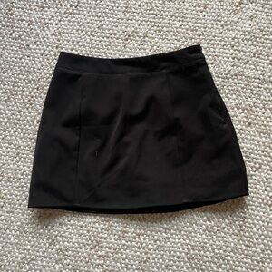 Le Lis Mini Skirt